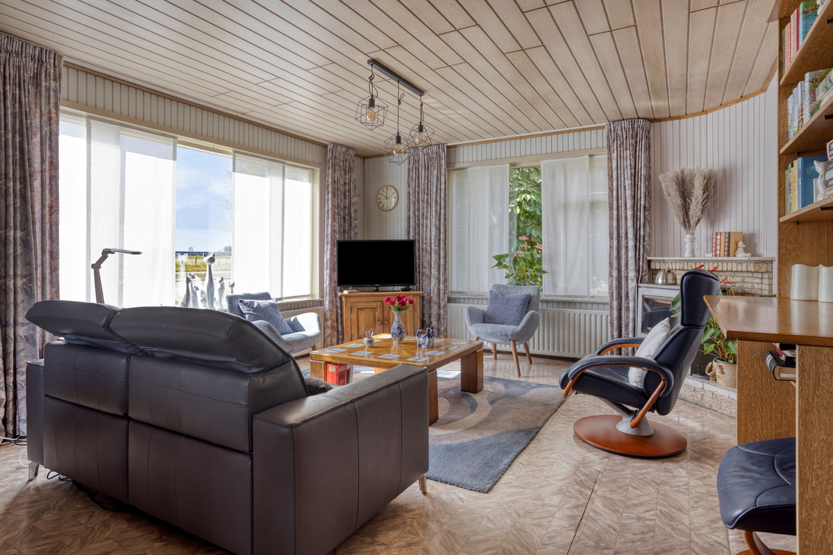 Vrijstaande woning te koop: Middenweg 5, Biervliet