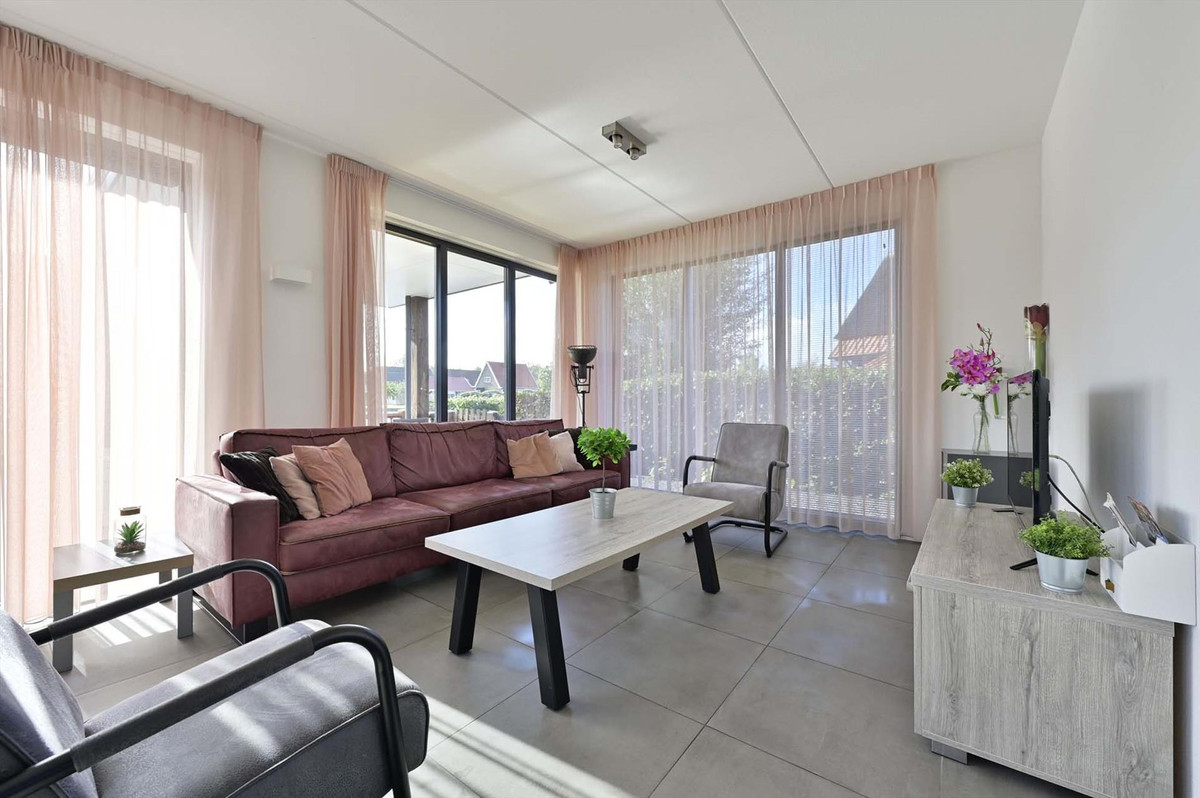 Vrijstaande woning te koop: Waterstaete 37, Ossenzijl