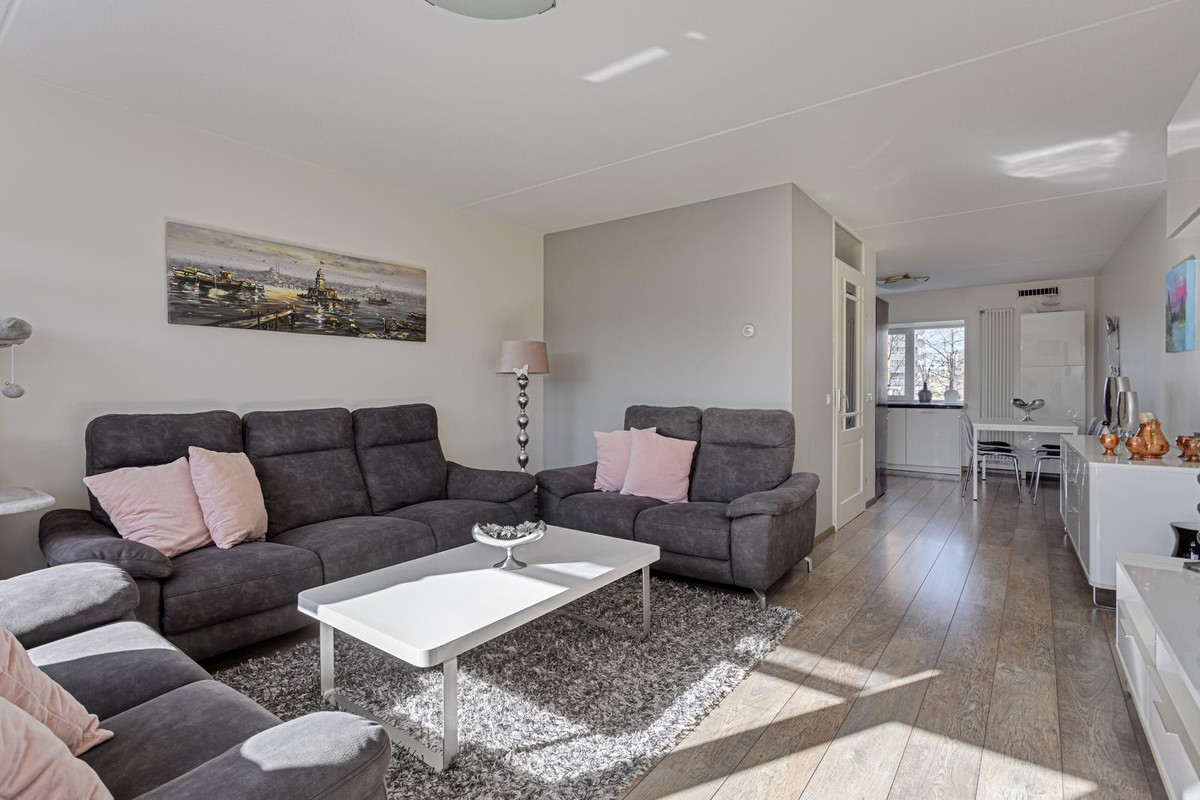 Tussenwoning te koop: Eurokade 33, Amsterdam