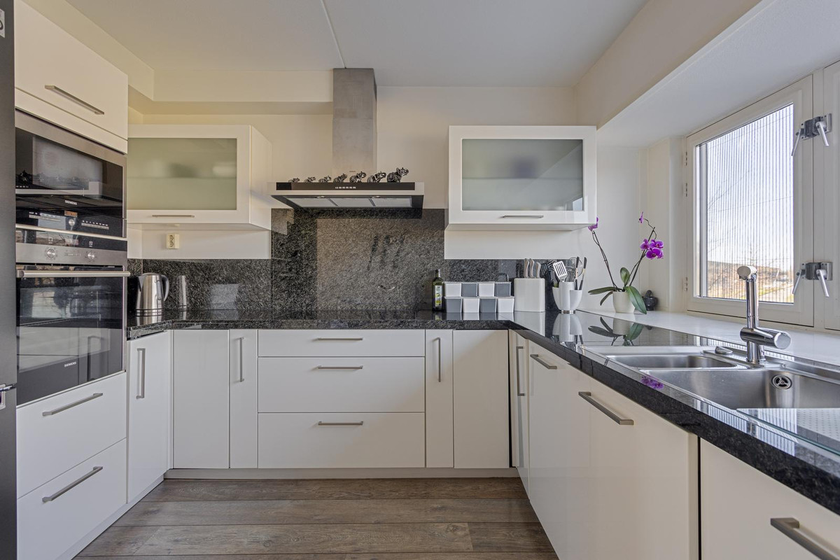 Tussenwoning te koop: Eurokade 33, Amsterdam