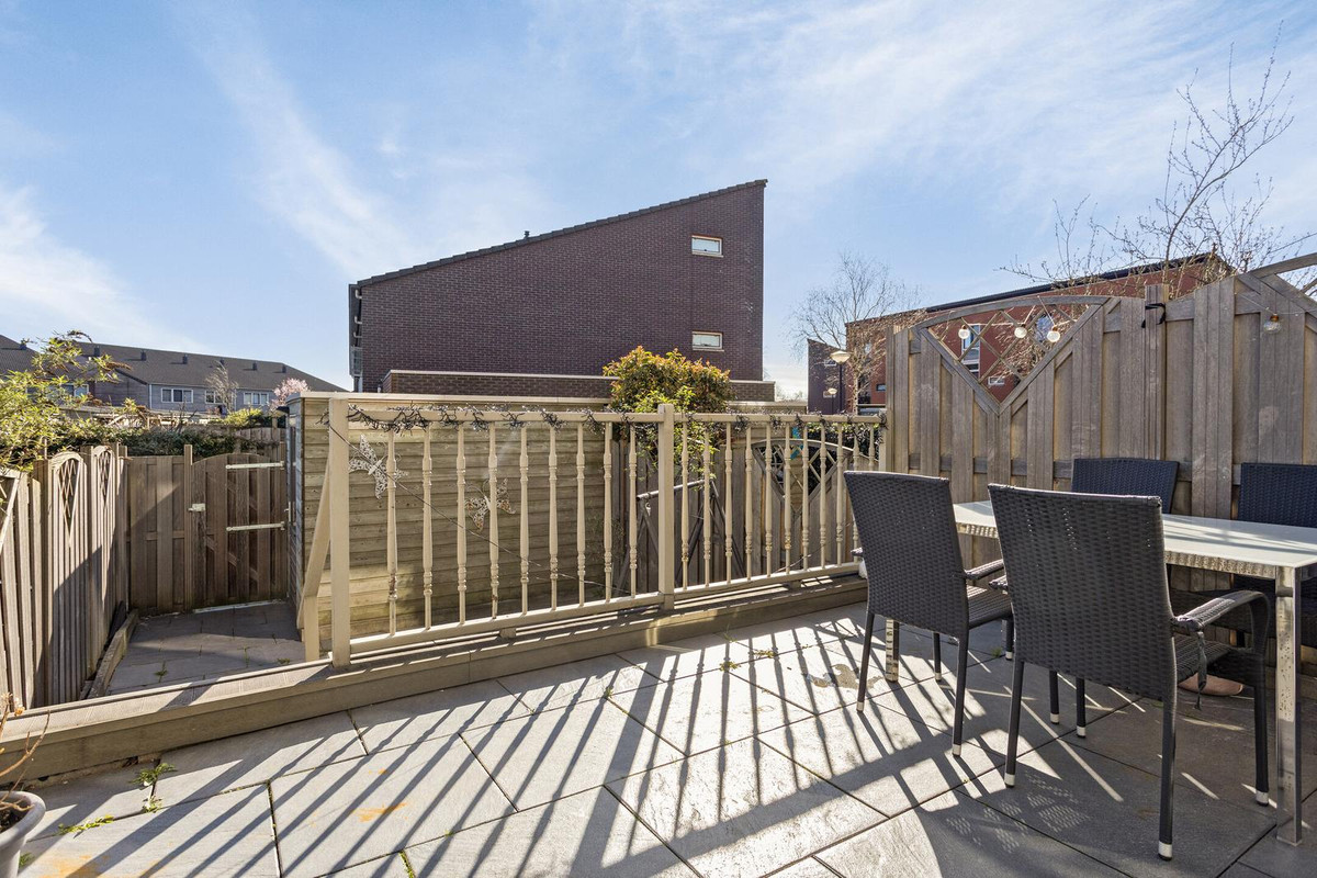 Tussenwoning te koop: Eurokade 33, Amsterdam