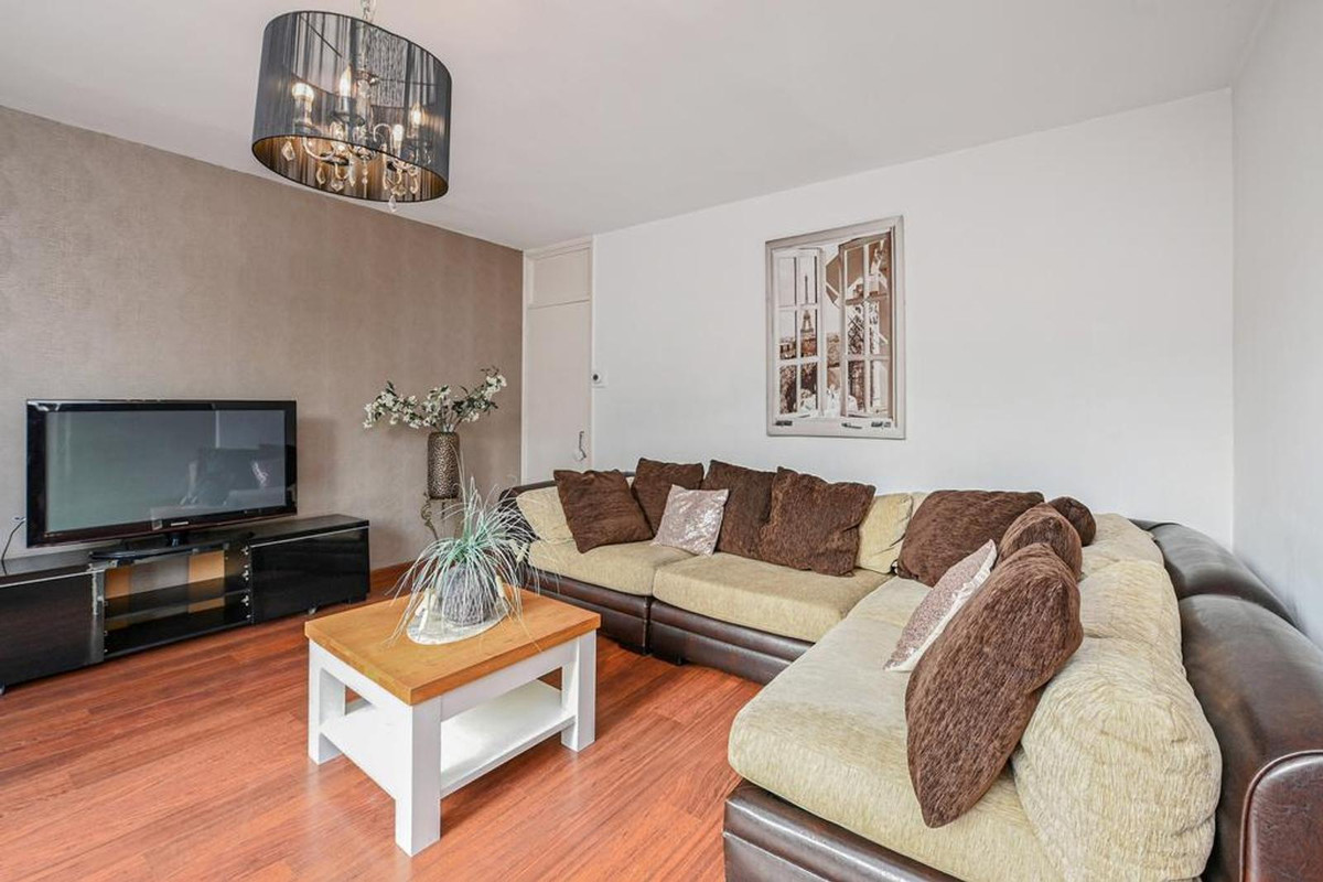 Appartement te koop: Gravin Juliana van Stolberglaan 162, Leidschendam