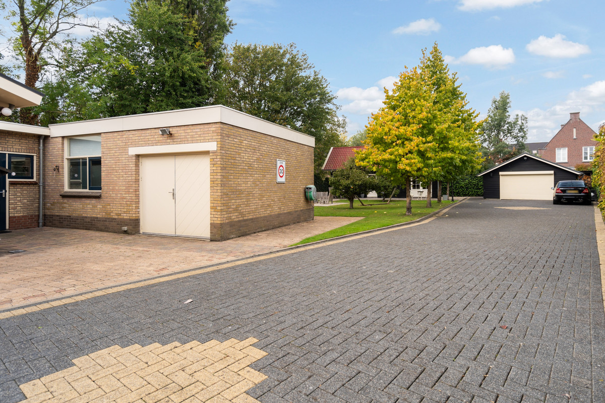 Vrijstaande woning te koop: Dorpsstraat 6, Rhenoy