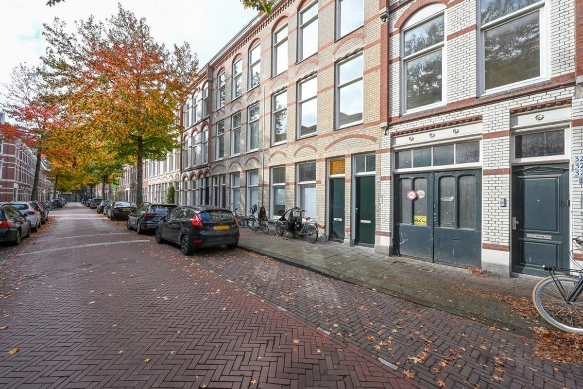 Appartement te koop: Newtonstraat 327, 'S-Gravenhage