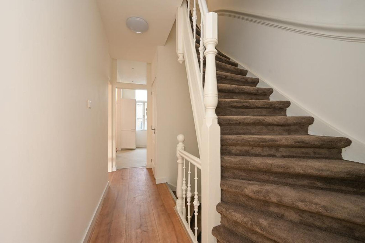 Appartement te koop: Newtonstraat 327, 'S-Gravenhage