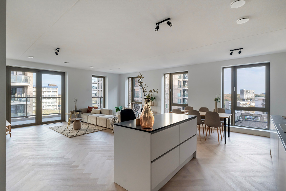 Appartement te koop: Deltapromenade 337, 'S-Gravenhage
