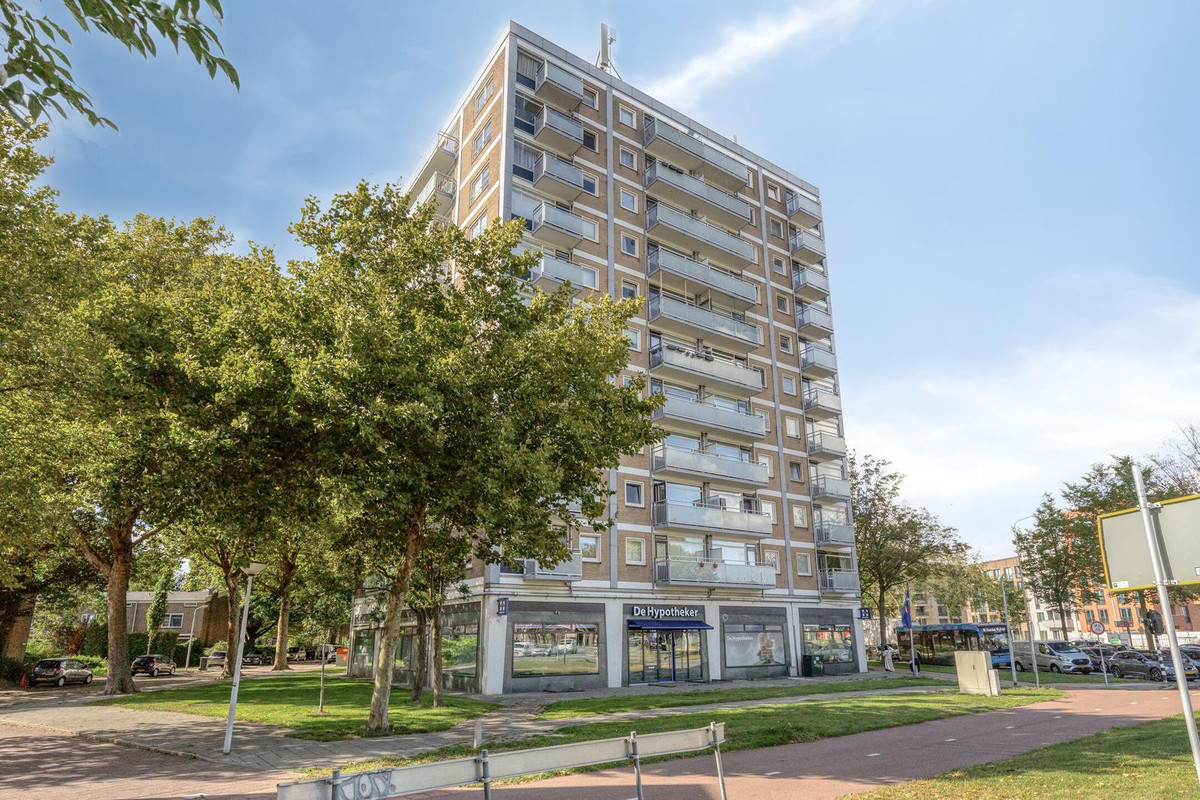 Appartement te koop: Prins Bernhardplein 22, Zaandam