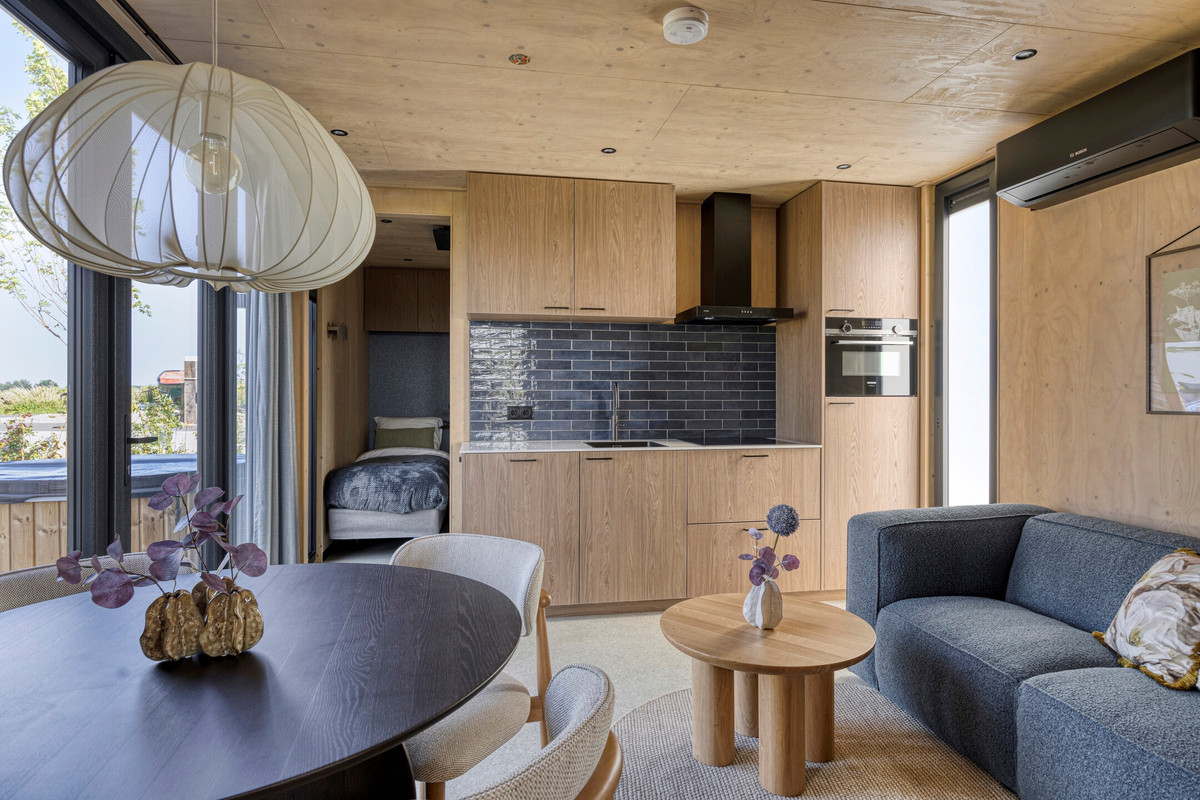 Vrijstaande woning te huur: Rijnbandijk 10-70, Eck En Wiel