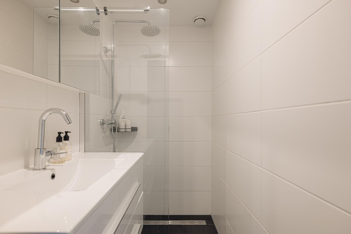 Tussenwoning te koop: Joost Bilhamerstraat 17, Amsterdam