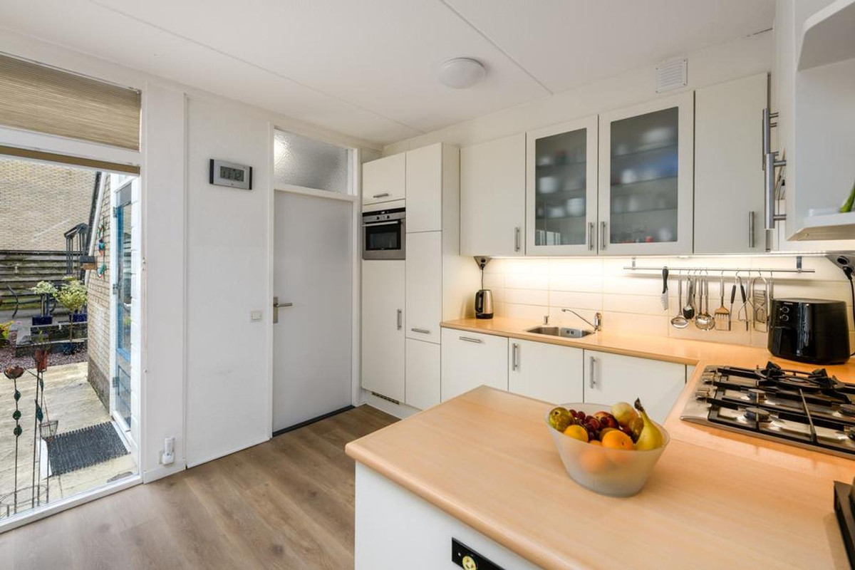 Hoekwoning te koop: Lavendelheide 37, Wolvega