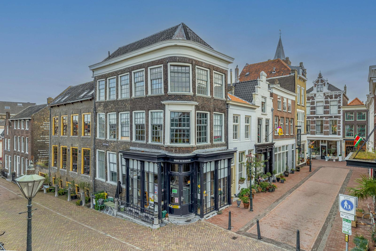 Appartement te koop: Nieuwe Sluisstraat 2A, Schiedam