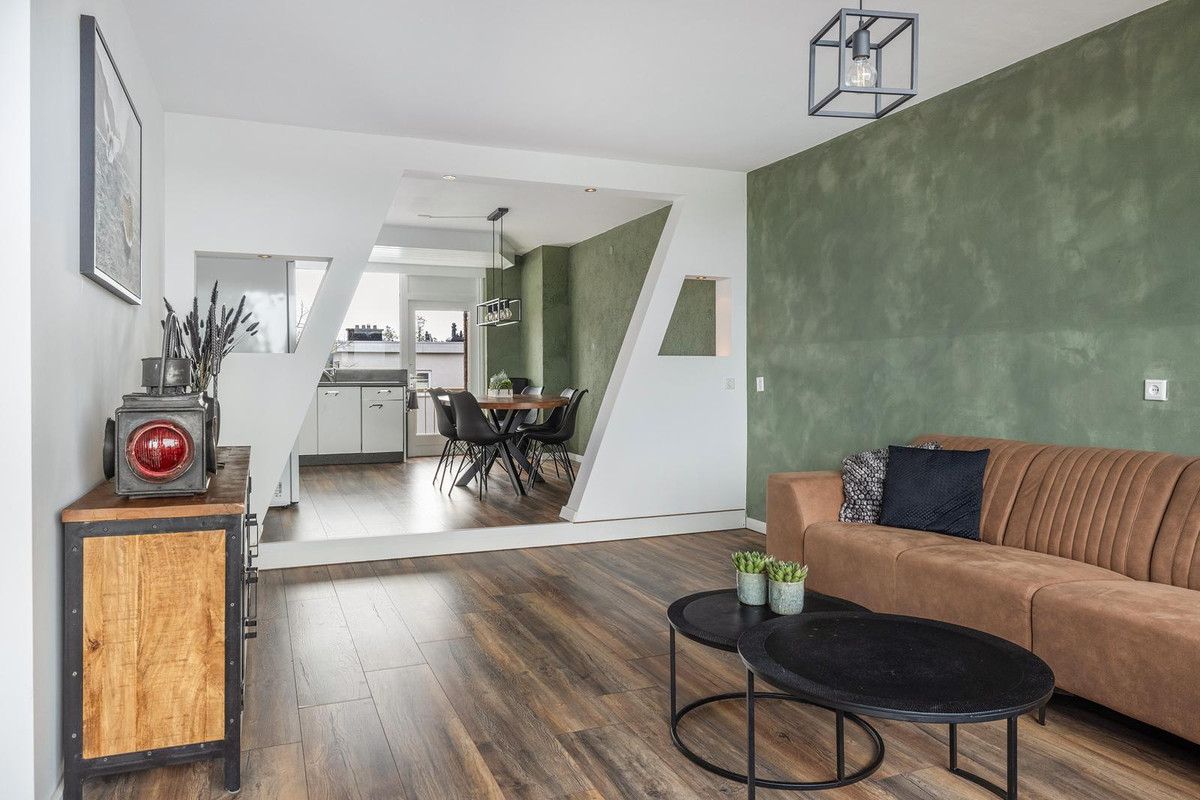 Appartement te koop: Domela Nieuwenhuisweg 184, Dordrecht