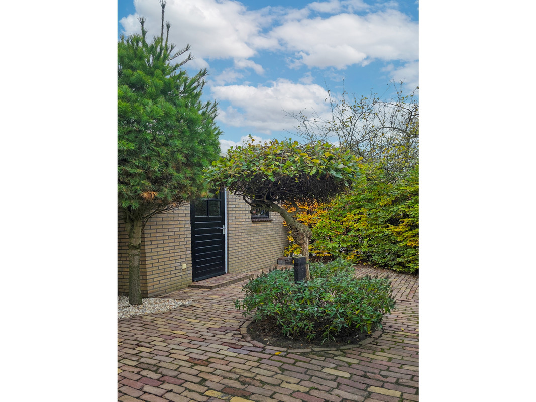 Hoekwoning te koop: Godfried Bomansstraat 80, Hengelo