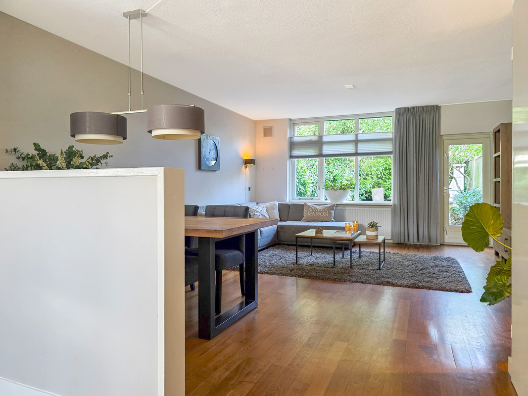 Hoekwoning te koop: Godfried Bomansstraat 80, Hengelo