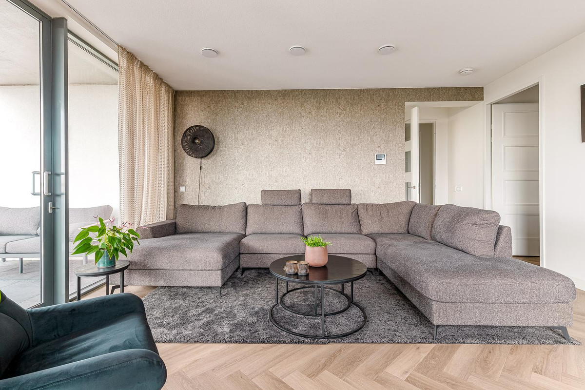Appartement te koop: Zeeduinweg 428, Almere