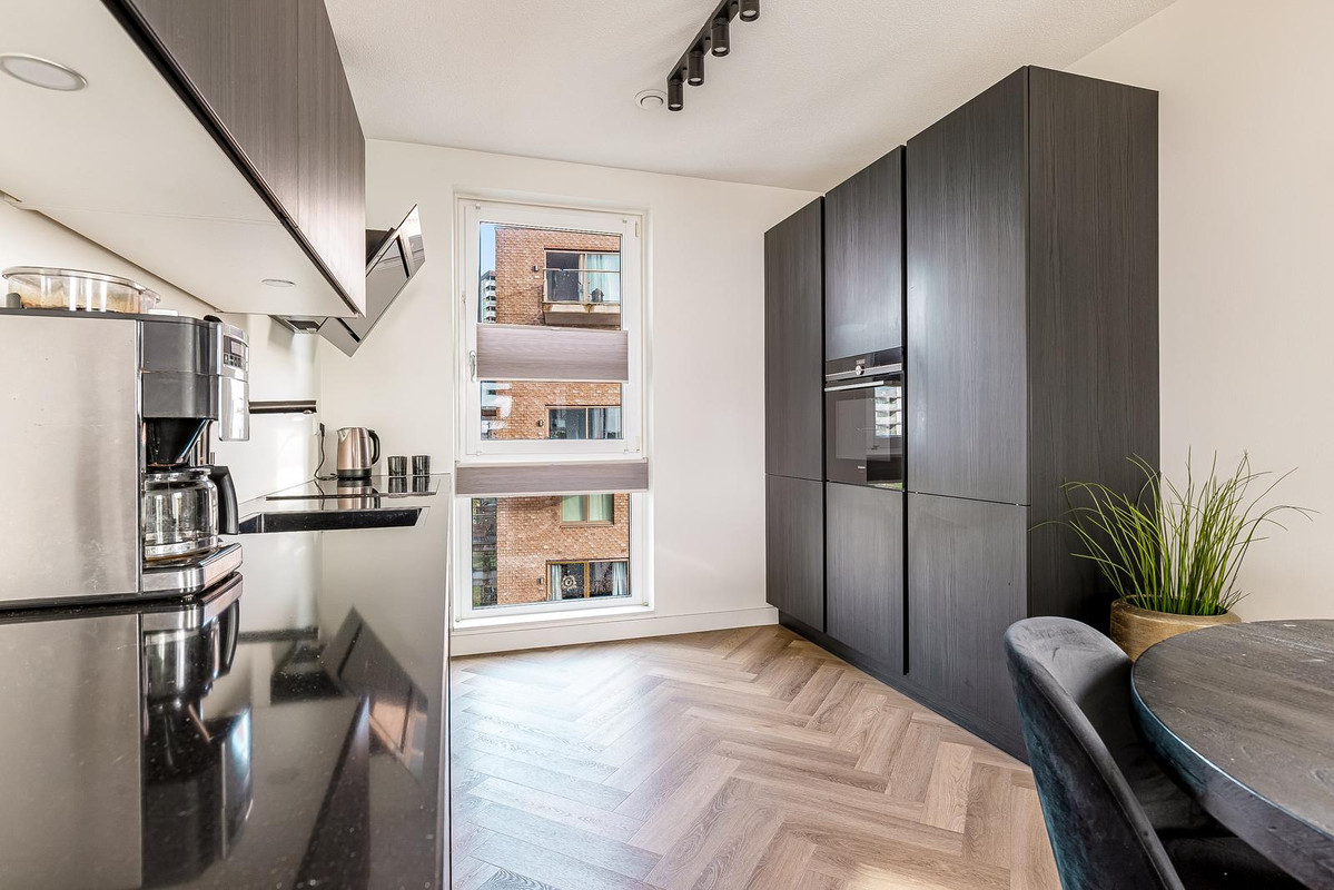 Appartement te koop: Zeeduinweg 428, Almere
