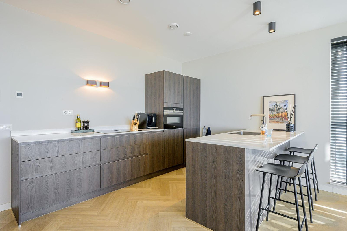 Appartement te koop: Zeeduinweg 416, Almere