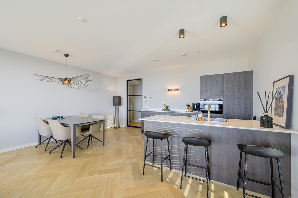 Appartement te koop: Zeeduinweg 416, Almere