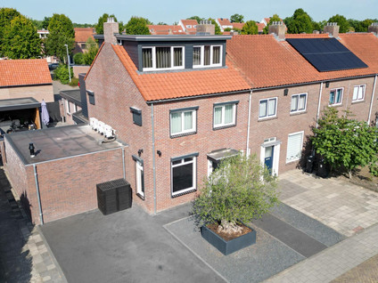 Prof. R. Regoutstraat 38