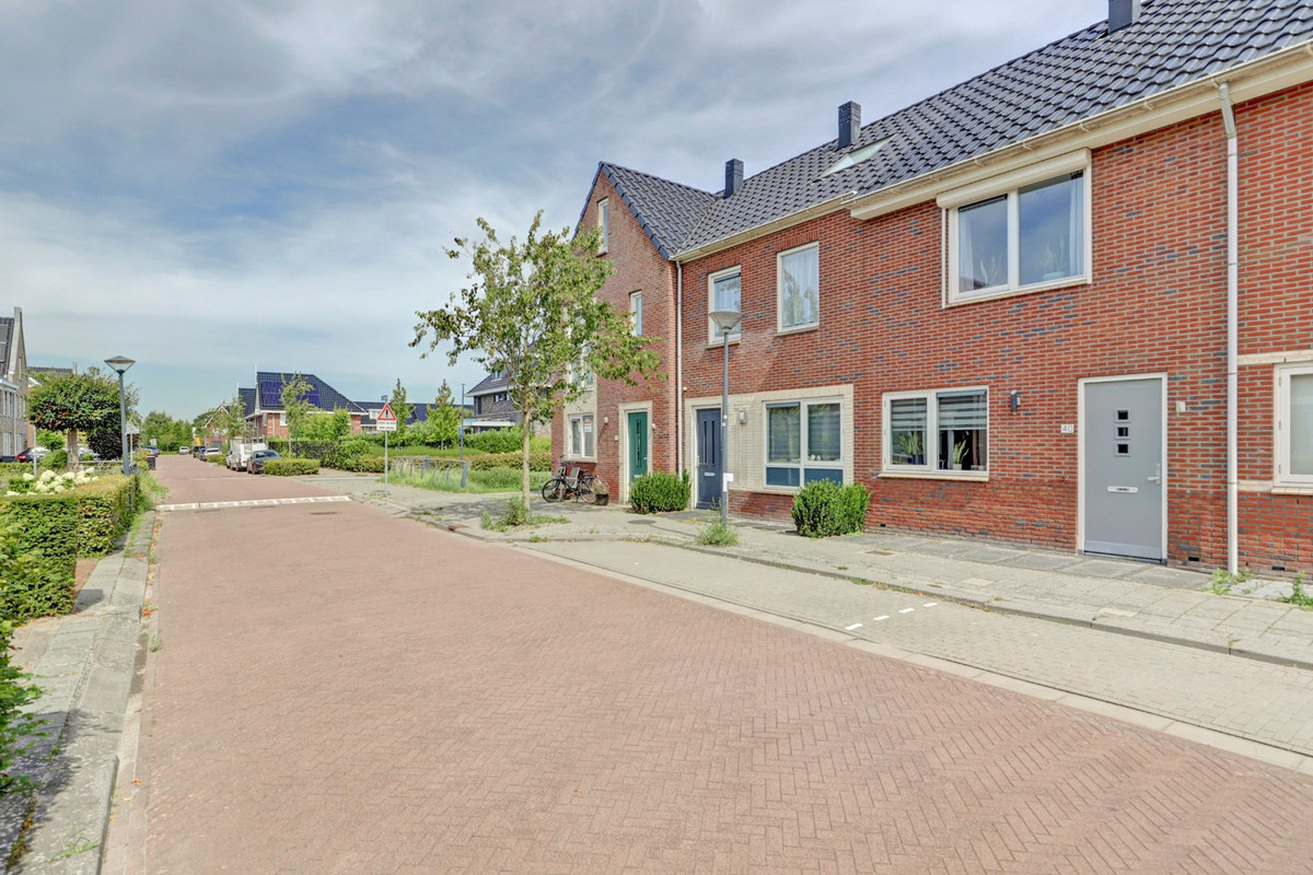 Tussenwoning te koop: Grote Waard 40, Zwaag