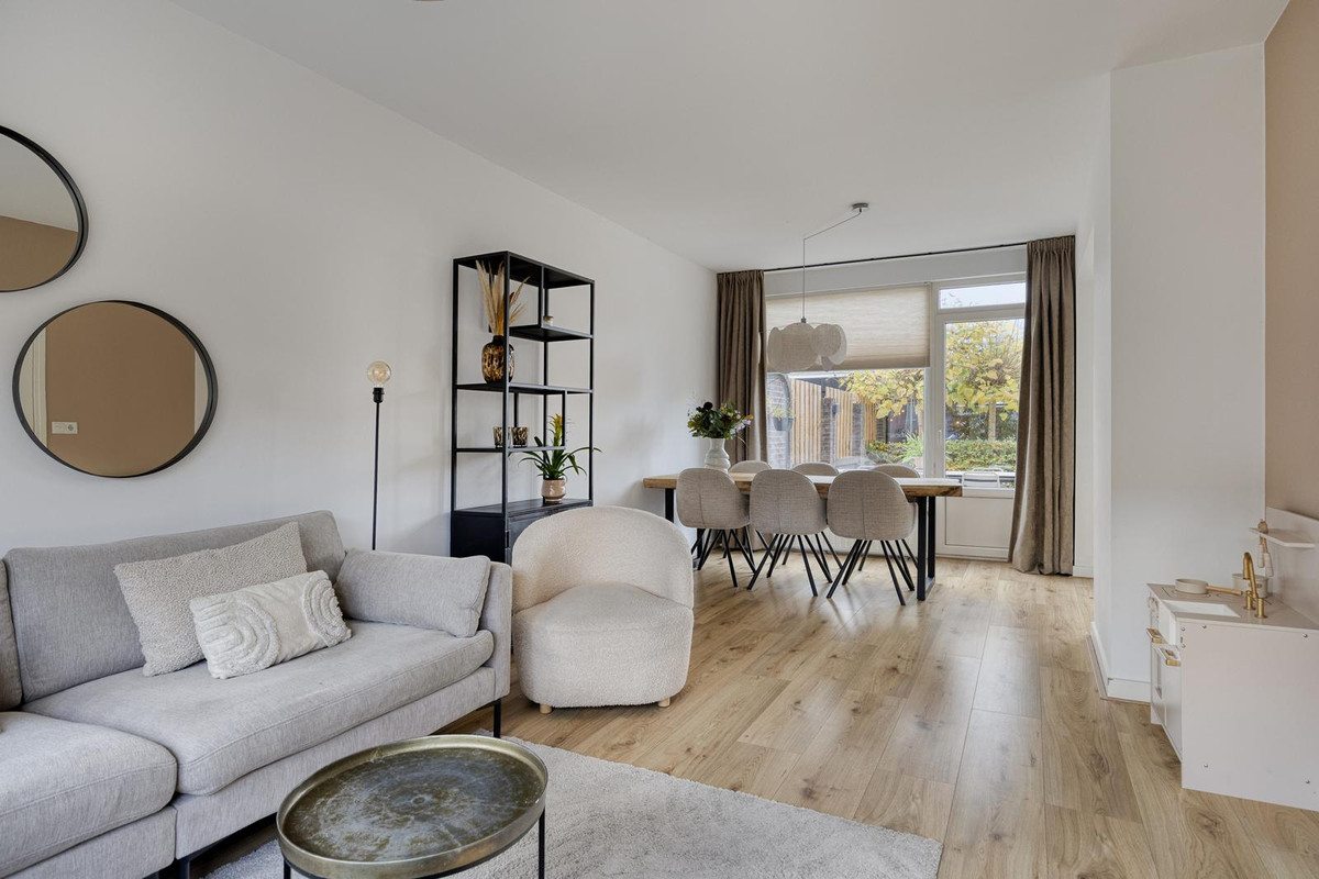 Tussenwoning te koop: Dr. Struyckenstraat 240, Breda