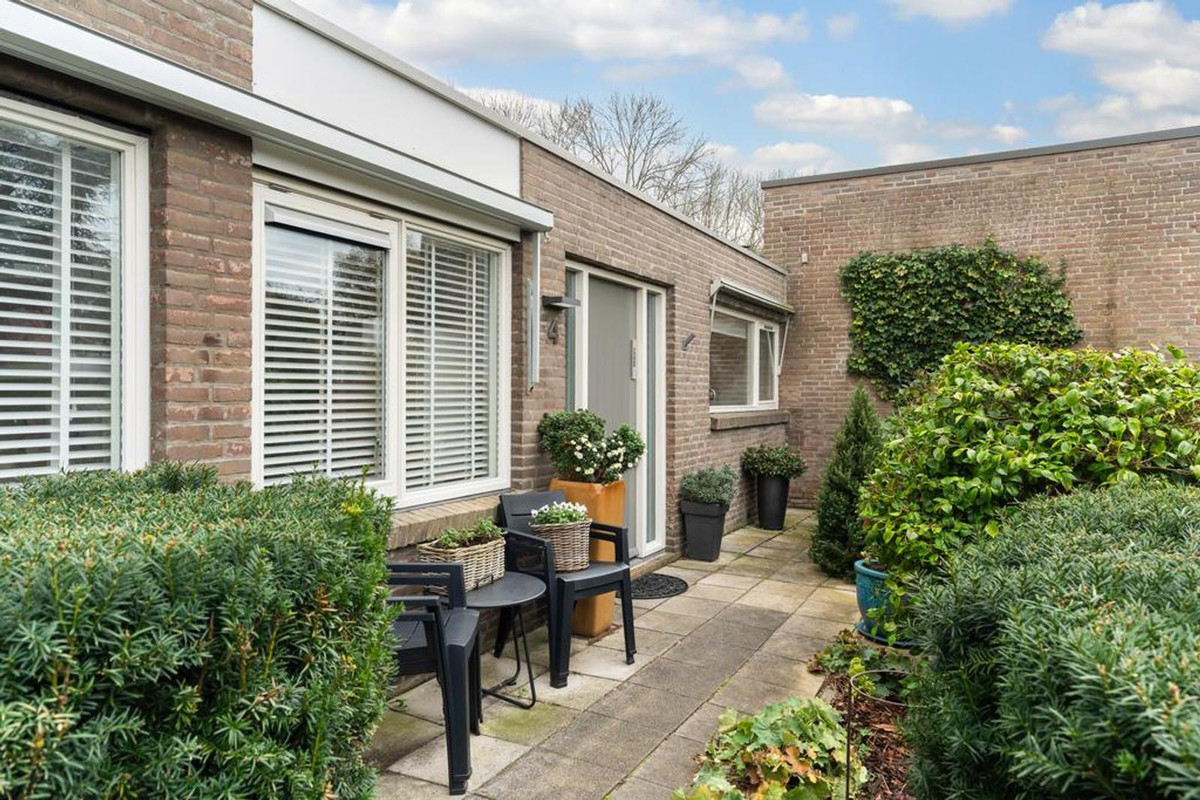 Tussenwoning te koop: Wagnerlaan 4, Waddinxveen