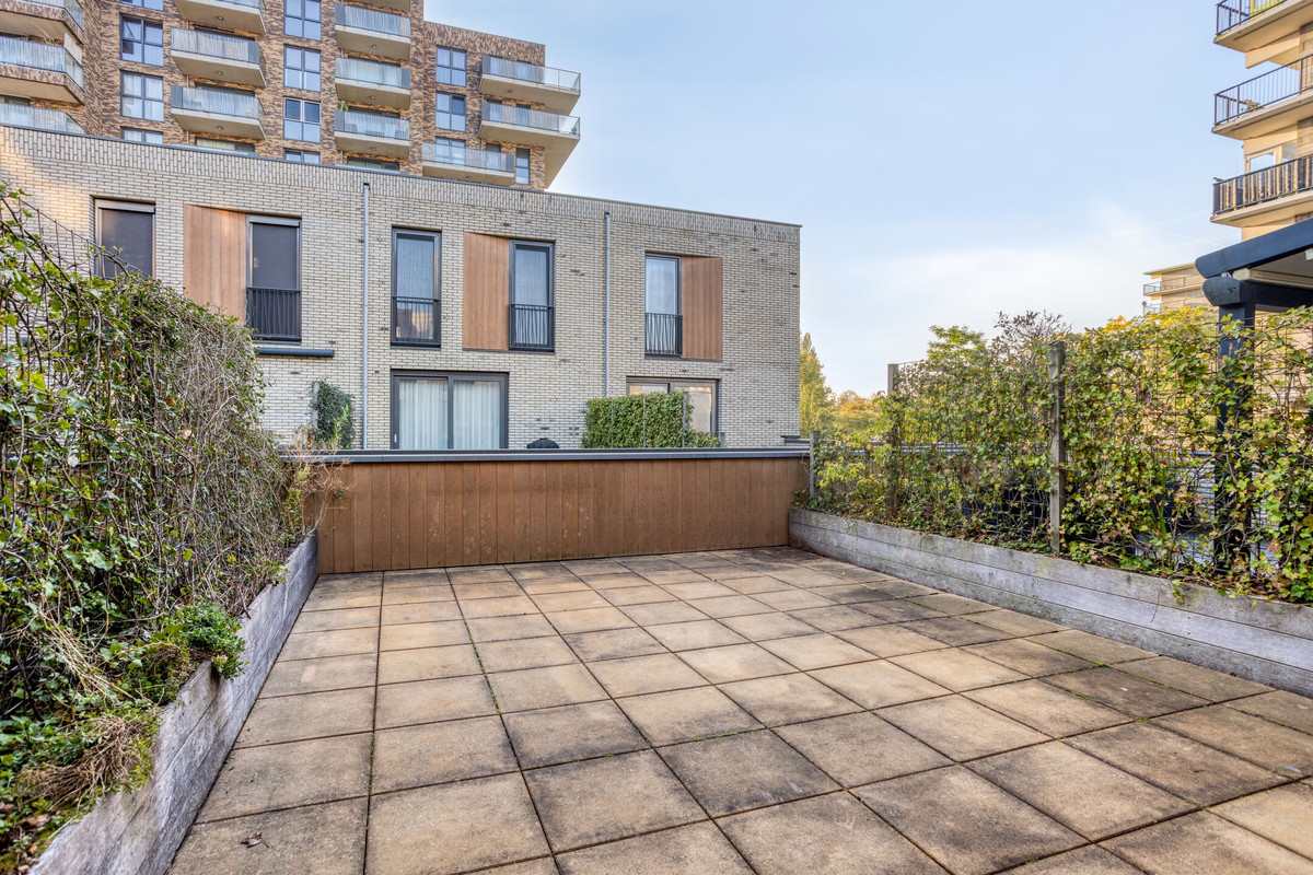 Tussenwoning te koop: Banneplein 150, Amsterdam