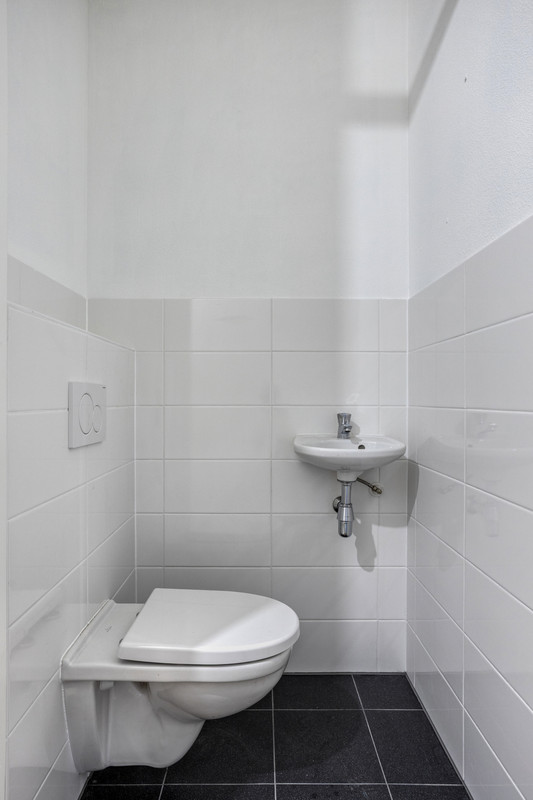 Tussenwoning te koop: Banneplein 150, Amsterdam