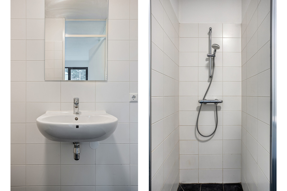 Tussenwoning te koop: Banneplein 150, Amsterdam
