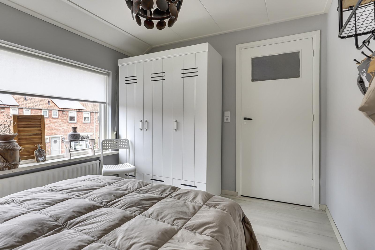 Tussenwoning te koop: Morlodestraat 10, Krabbendijke