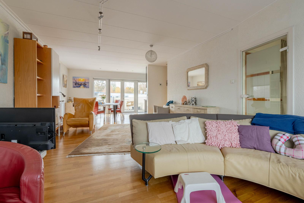 Vrijstaande woning te koop: Tijsjesdijk 57, Rhoon