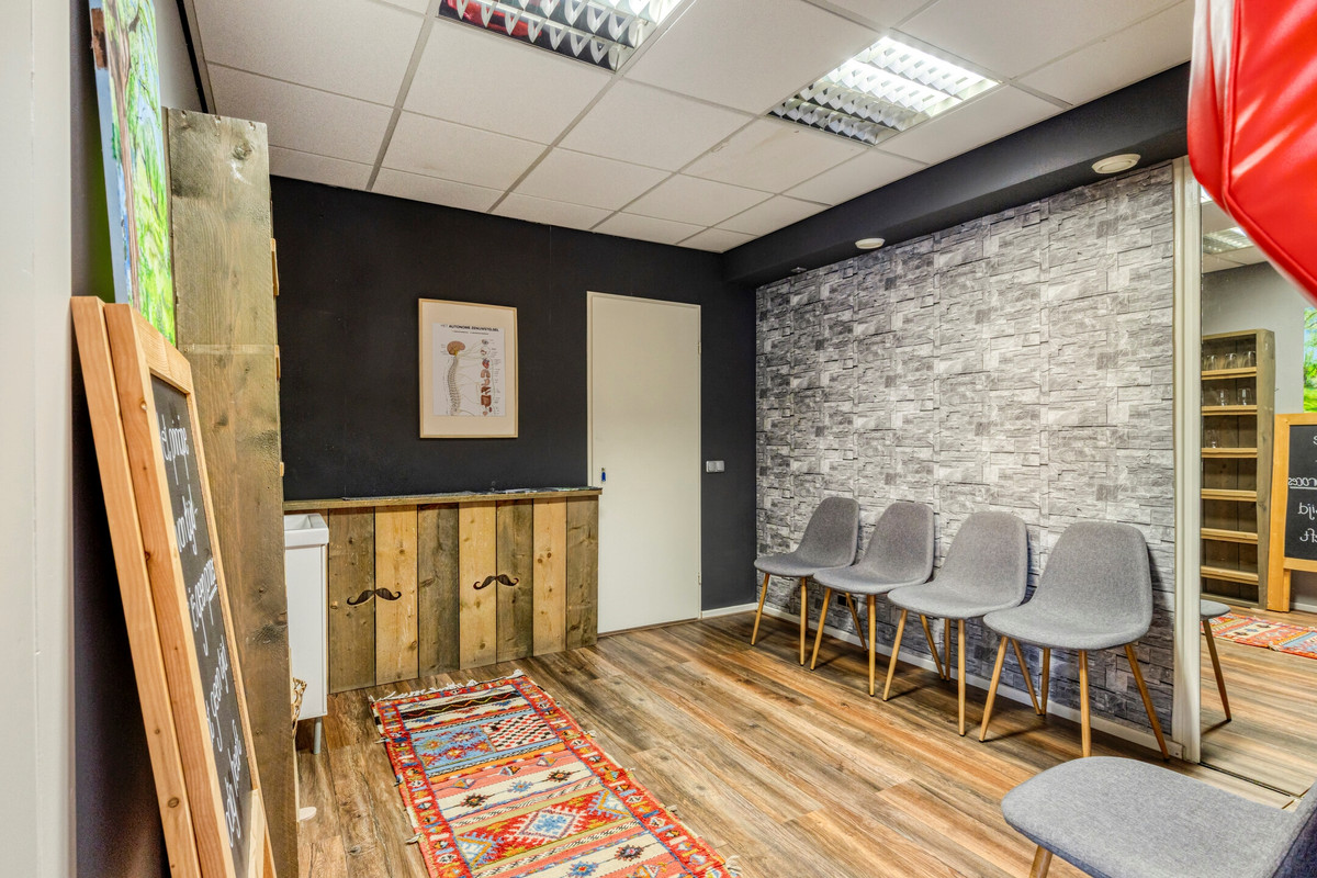 Hoekwoning te koop: Emmastraat 20, De Lier