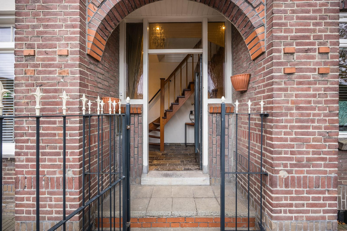 Twee-onder-één-kap te koop: Noordstraat 1, Hoek