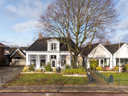 Oosteinde 51