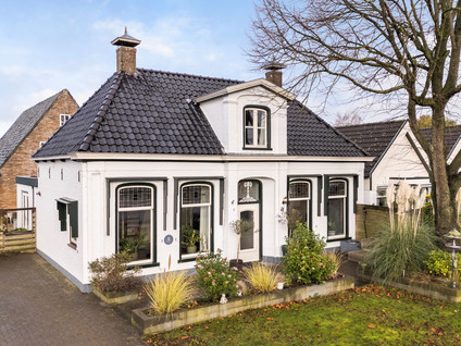 Oosteinde 51