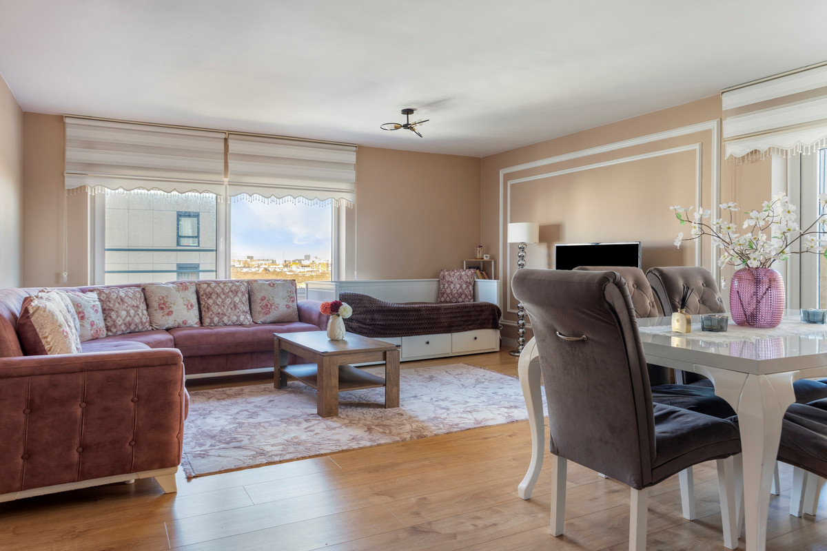 Appartement te koop: Strevelsweg 729, Rotterdam