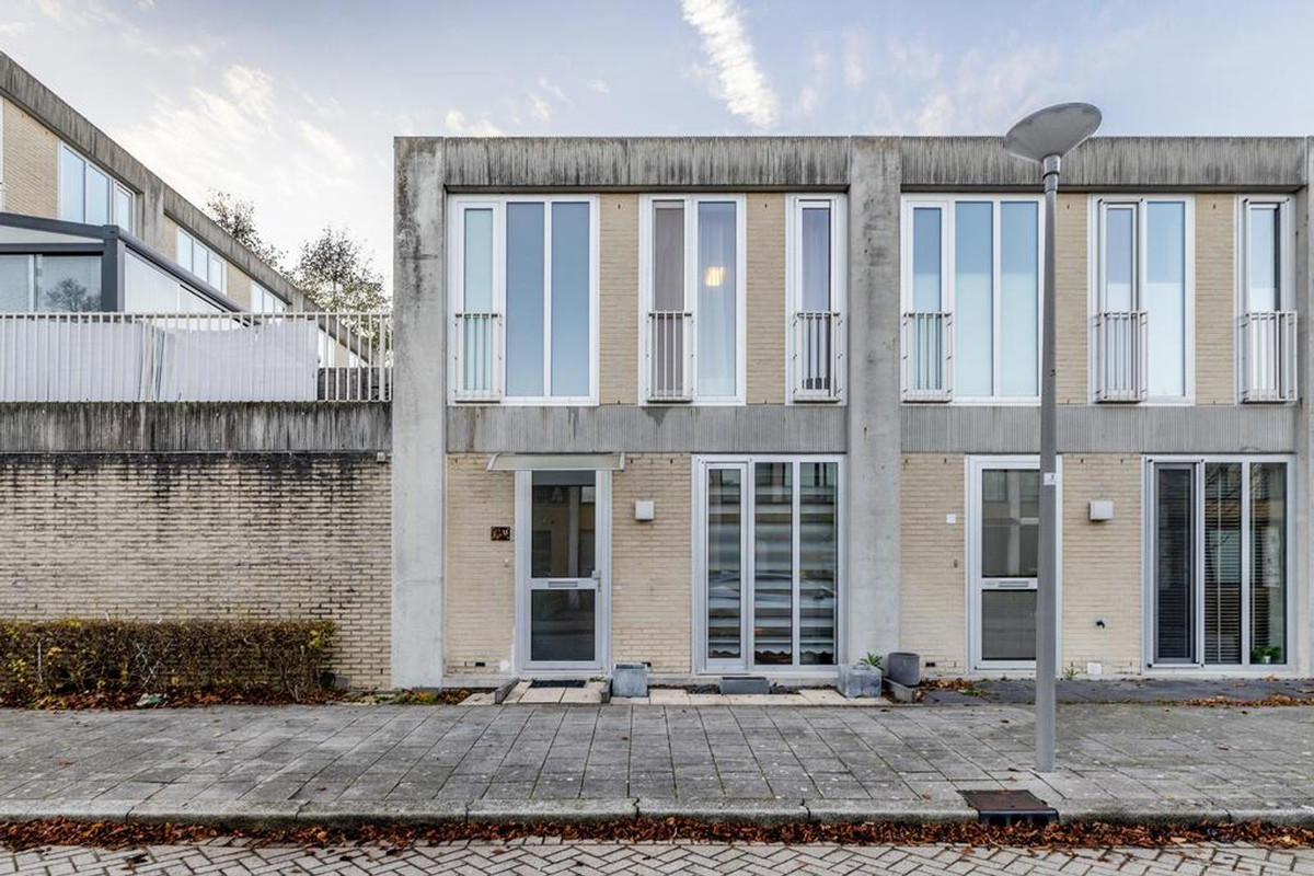 Hoekwoning te koop: Stoutenburg 13, Rotterdam