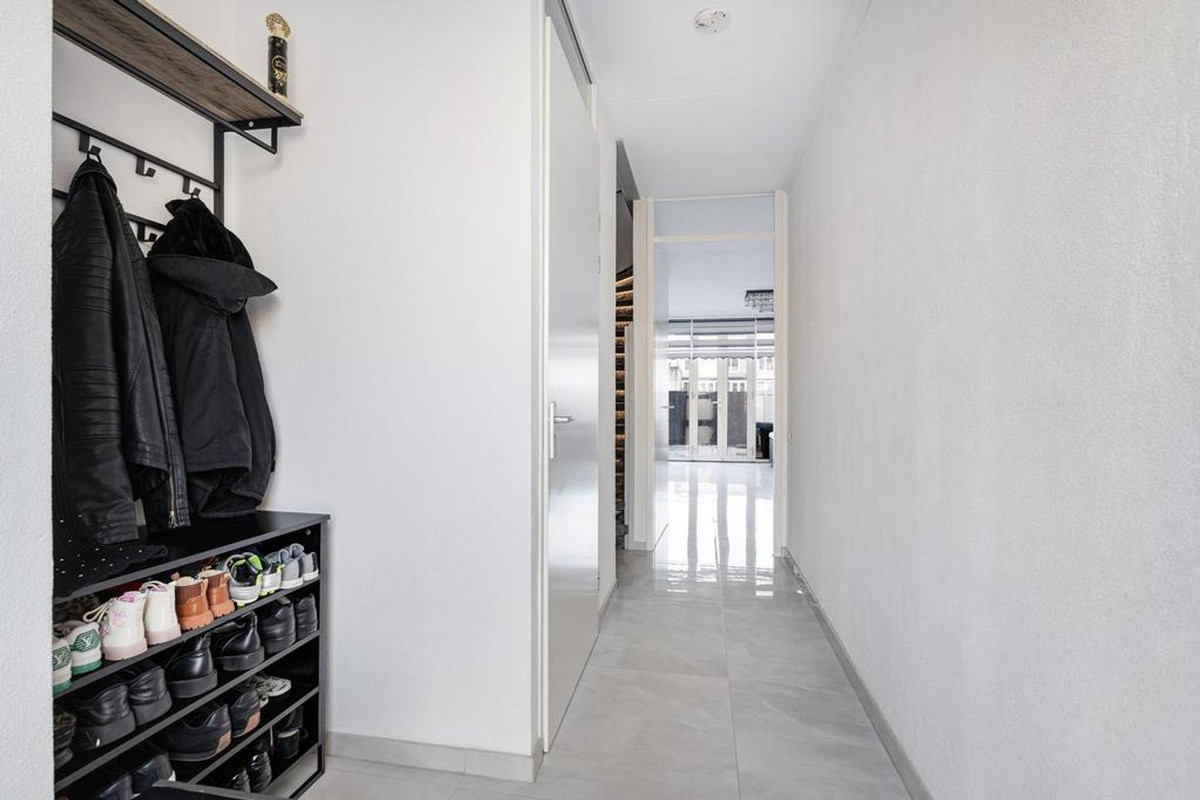 Hoekwoning te koop: Stoutenburg 13, Rotterdam