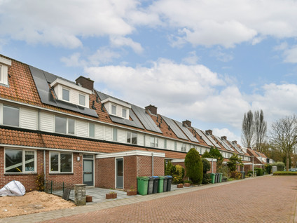 free-sector-houses for rent on Troubadour 132