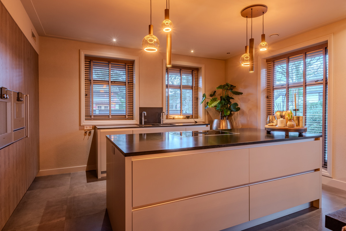Vrijstaande woning te koop: Komlaan 21, Bergen (Nh)