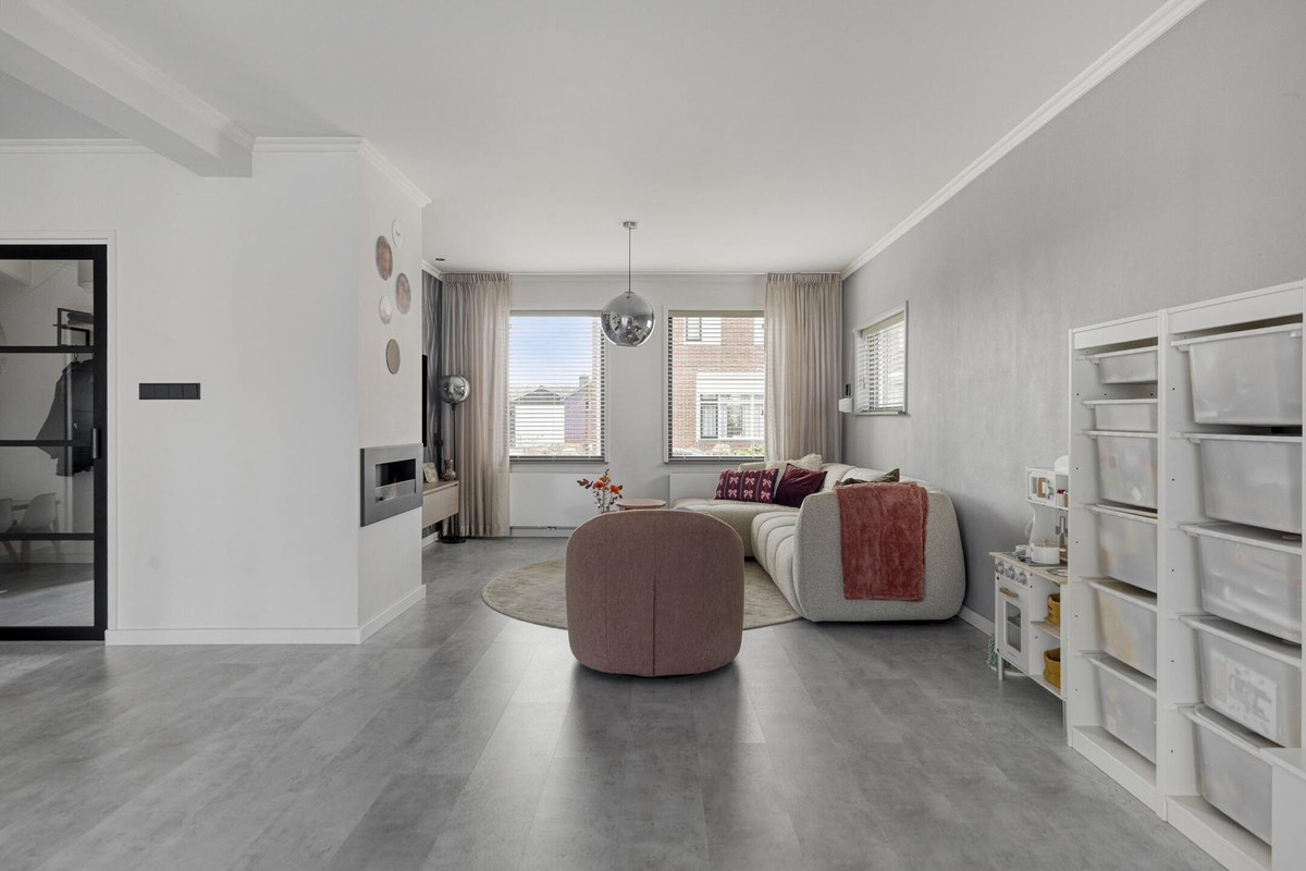 Vrijstaande woning te koop: Monseigneur Luijpenstraat 1, Hoofdplaat