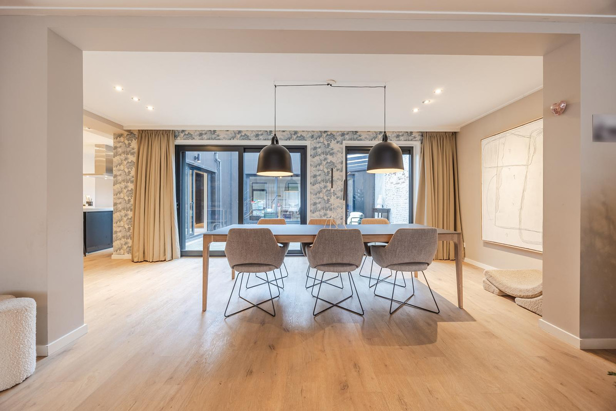 Tussenwoning te koop: Burgemeester Geillstraat 36, Terneuzen