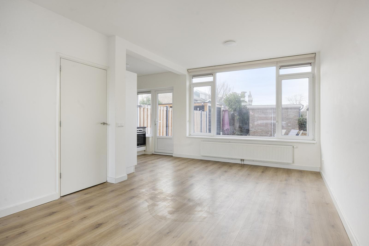 Tussenwoning te koop: Leliestraat 29, Wormerveer