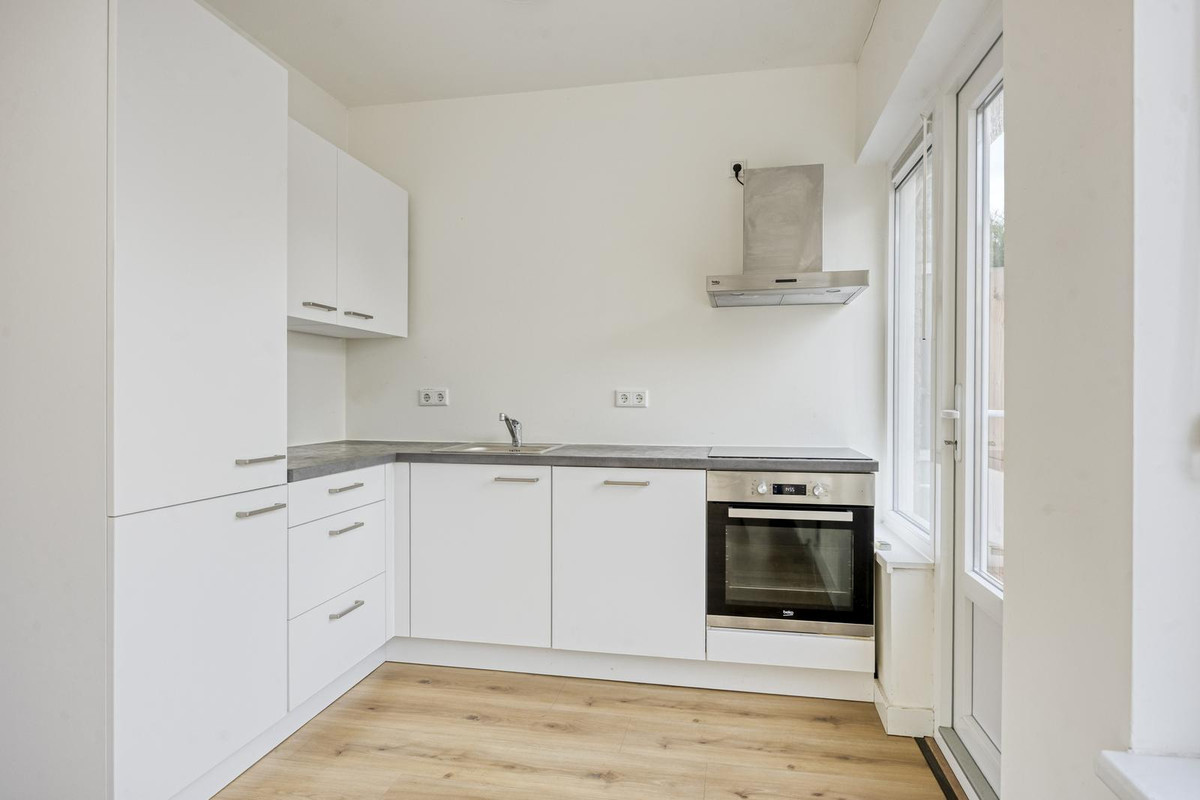Tussenwoning te koop: Leliestraat 29, Wormerveer