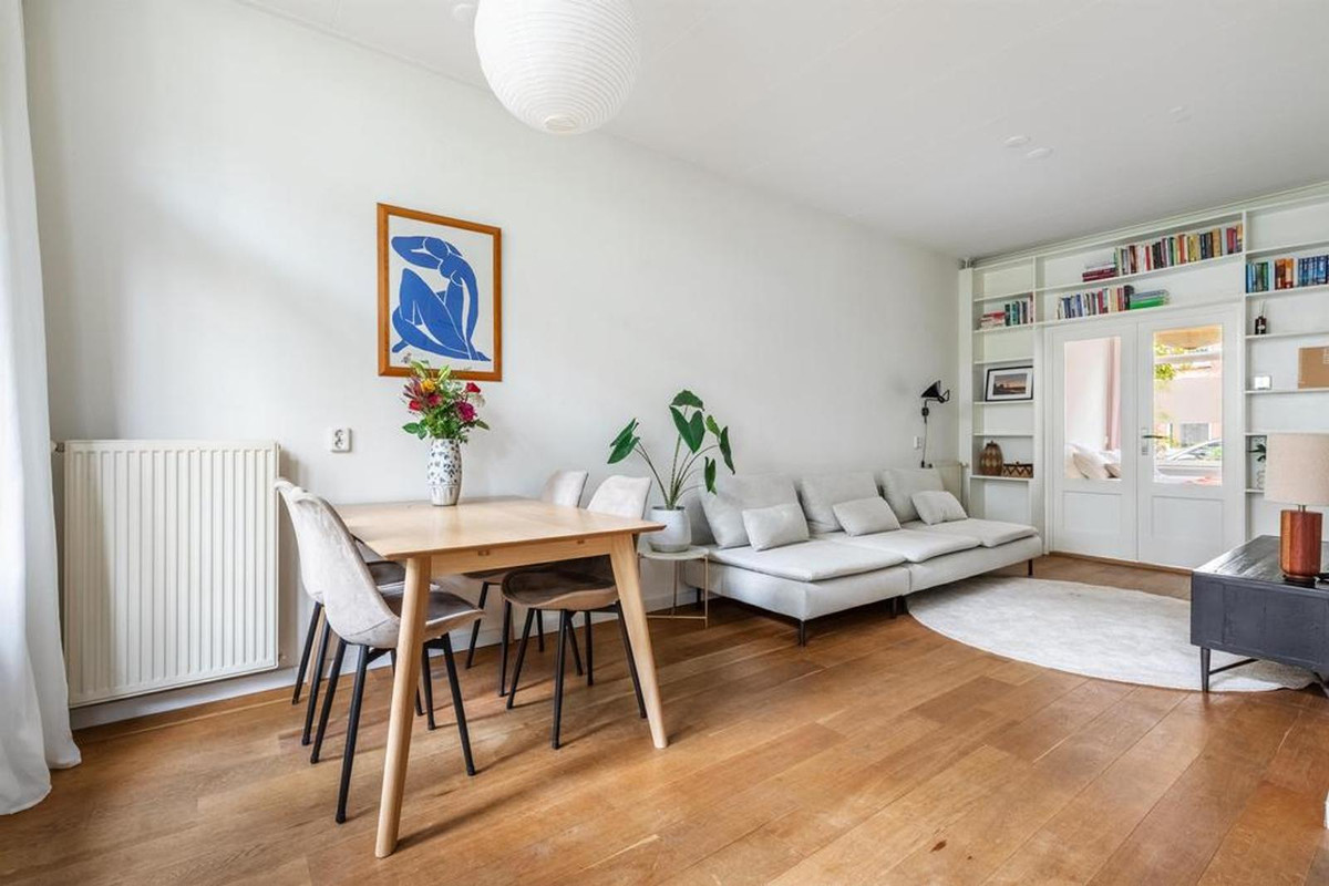 Studio te koop: Joan Melchior Kemperstraat 117H, Amsterdam