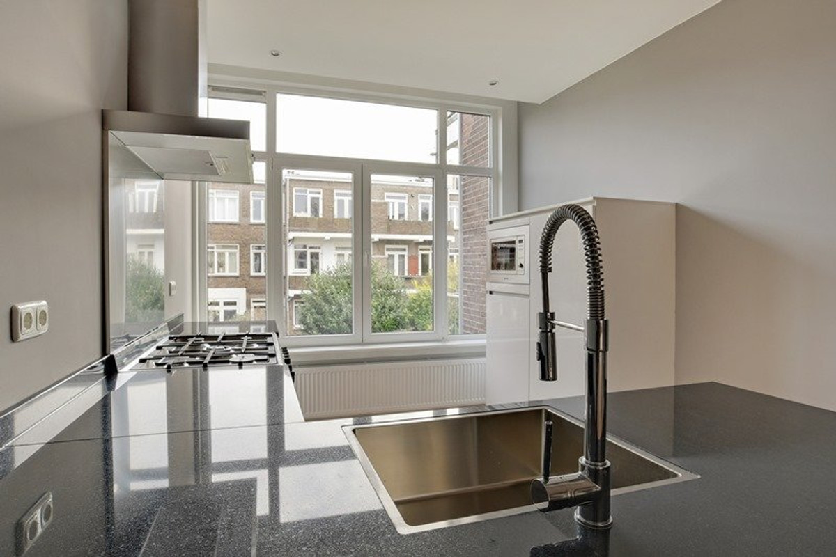 Appartement te huur: Stuyvesantstraat 160, 'S-Gravenhage
