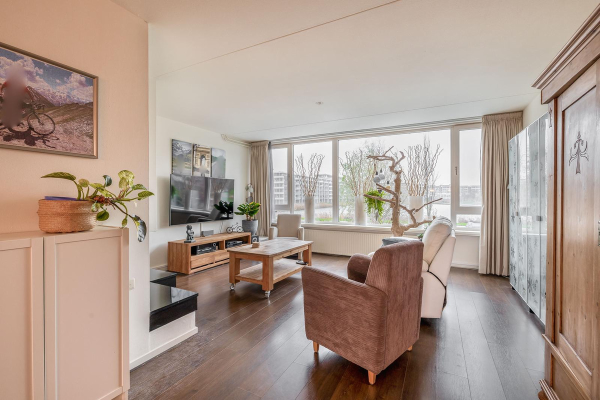 Tussenwoning te koop: Harpoenierstraat 36, Den Helder
