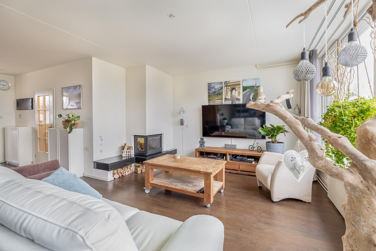 Tussenwoning te koop: Harpoenierstraat 36, Den Helder