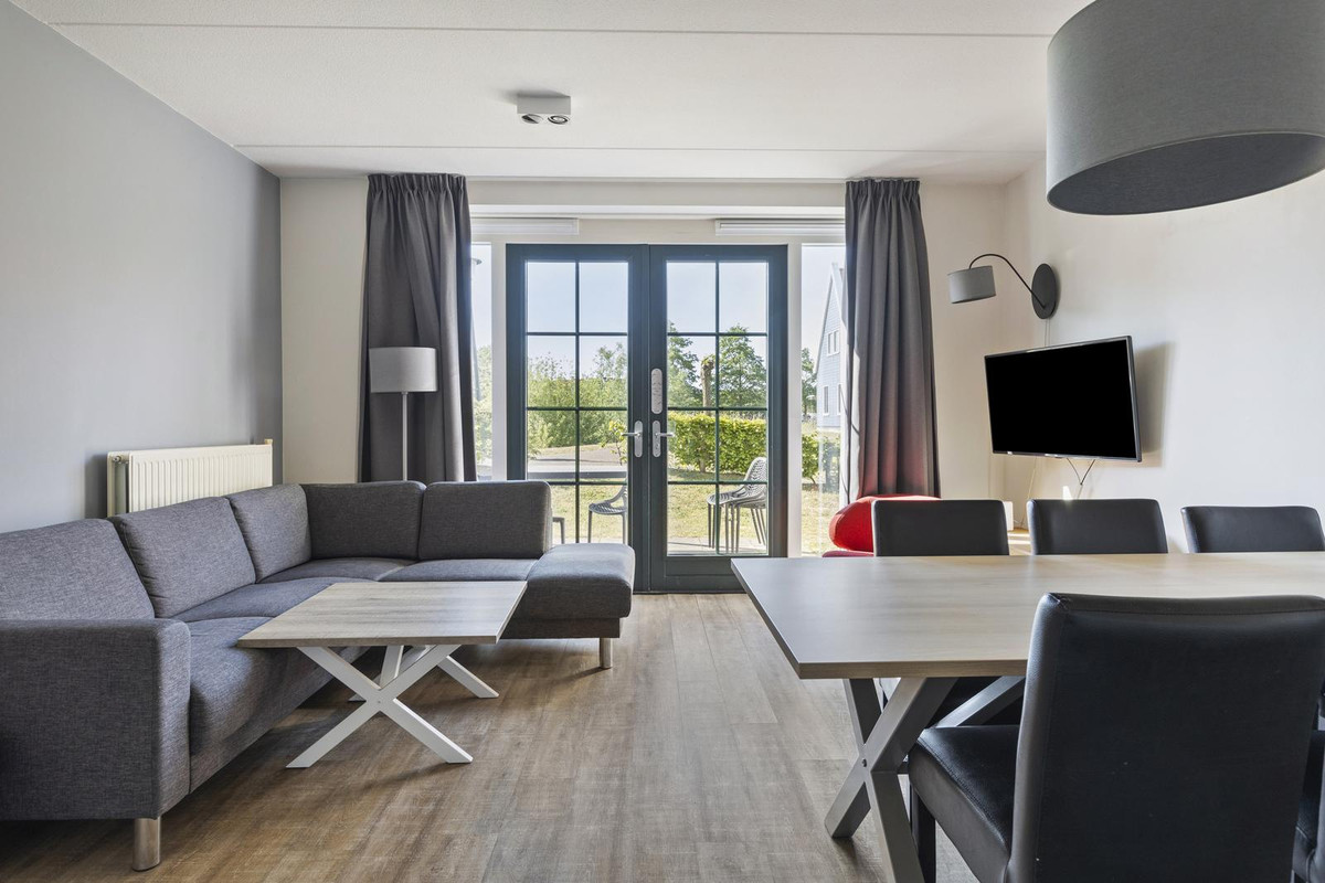 Tussenwoning te koop: De Krom 229, Volendam
