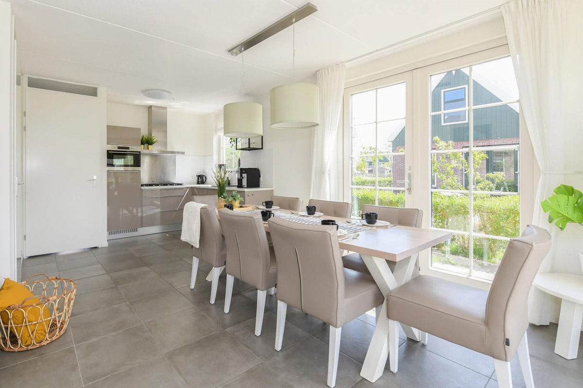 Vrijstaande woning te koop: Zeedijk 2-315, Uitdam